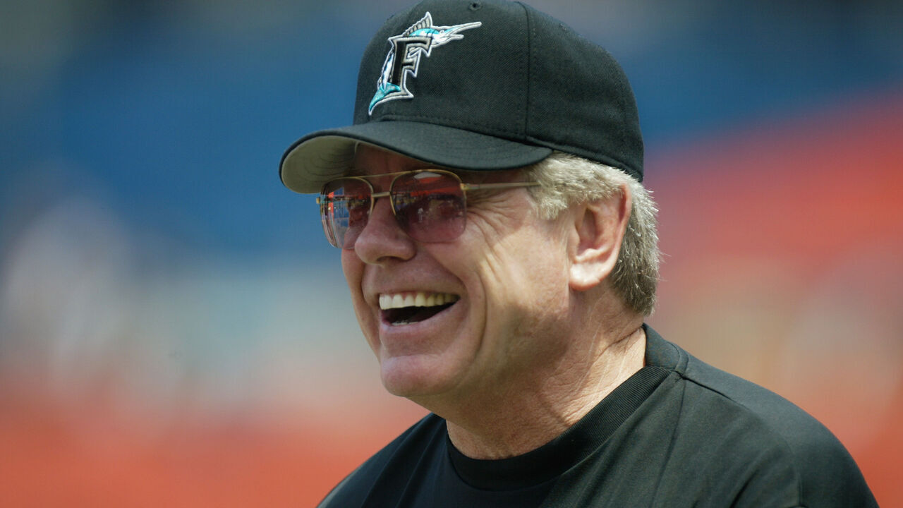 MIAMI - JUNE 2: Manager Jeff Torborg of the Florida Marlins watches play during the MLB game against the New York Mets at Pro Player Stadium in Miami, Florida on June 2, 2002. The Marlins won 7-3.