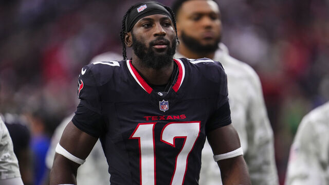 HOUSTON, TX - NOVEMBER 24: Kris Boyd #17 of the Houston Texans runs across the field during an NFL football game against the Tennessee Titans at NRG Stadium on November 24, 2024 in Houston, Texas.