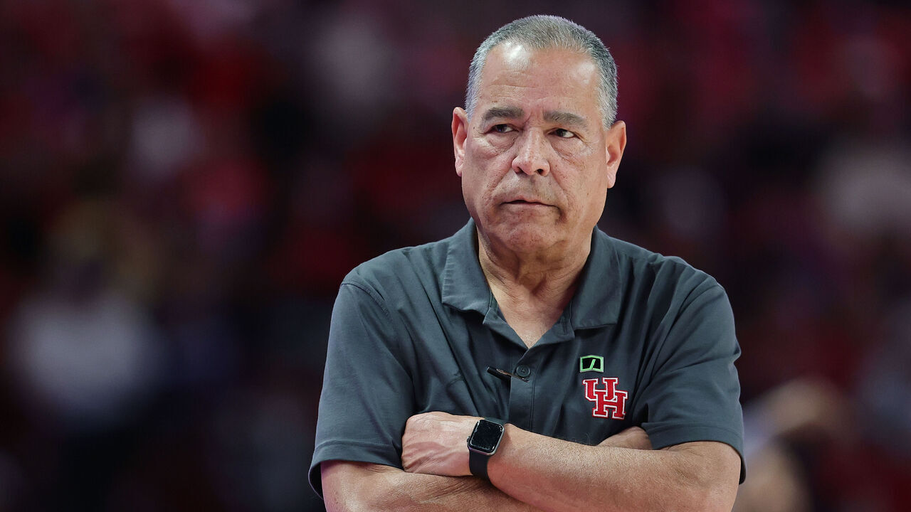 HOUSTON, TEXAS - JANUARY 06: Head coach Kelvin Sampson of the Houston Cougars looks on against the TCU Horned Frogs during the second half at Fertitta Center on January 06, 2025 in Houston, Texas.