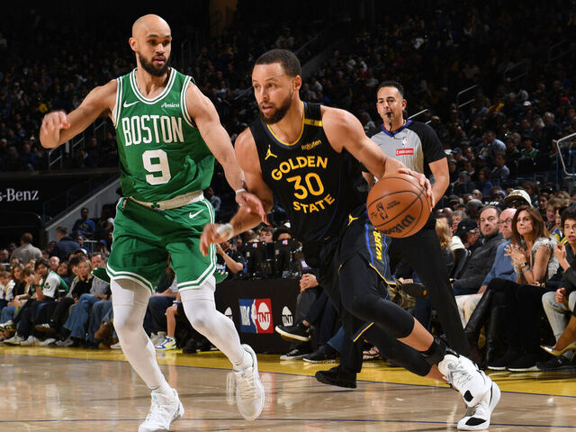 SAN FRANCISCO, CA - JANUARY 20: Stephen Curry #30 of the Golden State Warriors handles the ball during the game against the Boston Celtics on January 20, 2025 at Chase Center in San Francisco, California. NOTE TO USER: User expressly acknowledges and agrees that, by downloading and or using this photograph, user is consenting to the terms and conditions of Getty Images License Agreement. Mandatory Copyright Notice: Copyright 2025 NBAE