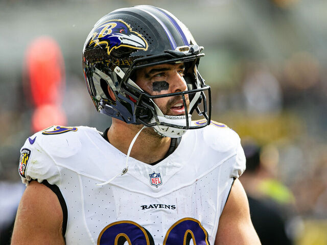 PITTSBURGH, PA - NOVEMBER 17: Baltimore Ravens tight end Mark Andrews (89) looks on during the regular season NFL football game between the Baltimore Ravens and Pittsburgh Steelers on November 17, 2024 at Acrisure Stadium in Pittsburgh, PA.