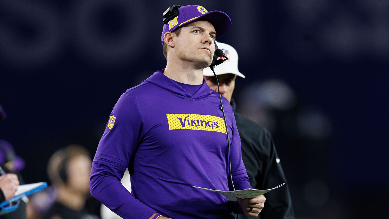 GLENDALE, ARIZONA - JANUARY 13: Head coach Kevin O'Connell of the Minnesota Vikings stands on the sidelines during the second half of an NFC Wild Card game against the Los Angeles Rams, at State Farm Stadium on January 13, 2025 in Glendale, Arizona.