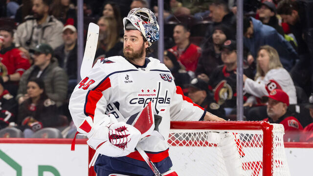 OTTAWA, ON - JANUARY 16: Washington Capitals Goalie Logan Thompson (48) with mask up after first period National Hockey League action between the Washington Capitals and Ottawa Senators on January 16, 2025, at Canadian Tire Centre in Ottawa, ON, Canada.