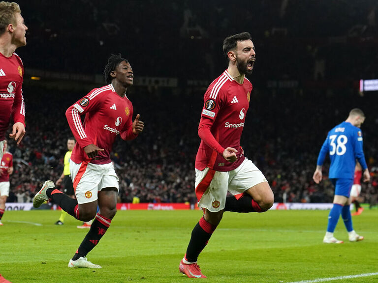 Fernandes’ 92nd-minute strike hands Man Utd dramatic victory over Rangers Fernandes’ 92nd-minute strike hands Man Utd dramatic victory over Rangers