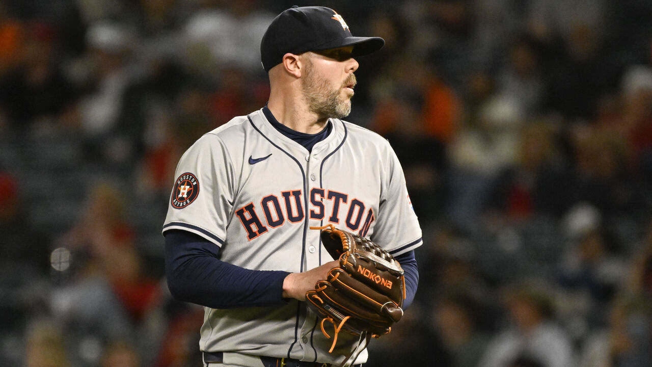 ANAHEIM, CALIFORNIA - JUNE 8: Ryan Pressly #55 of the Houston Astros pitches against the Los Angeles Angels at Angel Stadium of Anaheim on June 8, 2024 in Anaheim, California.