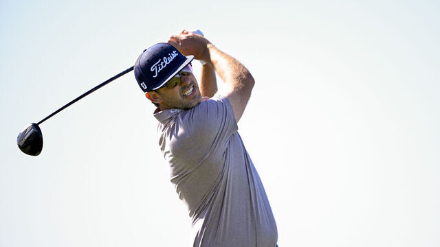 LA JOLLA, CALIFORNIA - JANUARY 23: Lanto Griffin hits a tee shot on the fourth hole during the second round of the Farmers Insurance Open 2025 at Torrey Pines South Course on January 23, 2025 in La Jolla, California.