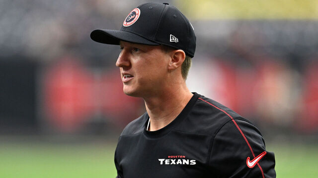HOUSTON, TEXAS - OCTOBER 27: Houston Texans offensive coordinator Bobby Slowik walks the field prior to the game against the Indianapolis Colts at NRG Stadium on October 27, 2024 in Houston, Texas.