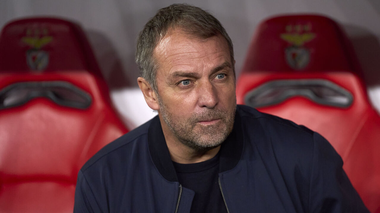 Hansi Flick, Head Coach of FC Barcelona, looks on prior to the UEFA Champions League match between SL Benfica and FC Barcelona at Estadio Da Luz in Lisbon, Portugal, on January 21, 2025.