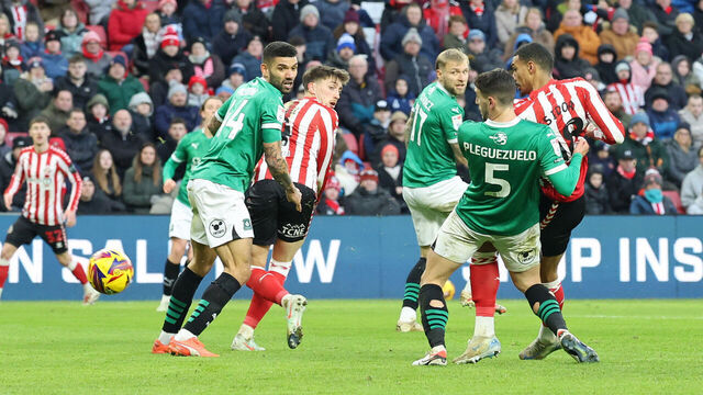 SUNDERLAND, ENGLAND - JANUARY 25: Wilson Isidor of Sunderland scores the first for his team during the Sky Bet Championship match between Sunderland AFC and Plymouth Argyle FC at Stadium of Light on January 25, 2025 in Sunderland, England.