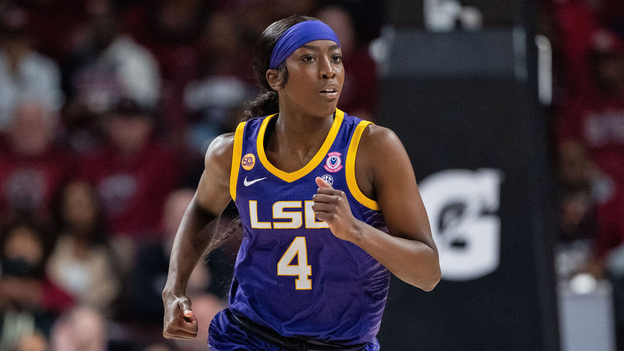 COLUMBIA, SOUTH CAROLINA - JANUARY 24: Flau'Jae Johnson #4 of the LSU Lady Tigers plays against the South Carolina Gamecocks during their game at Colonial Life Arena on January 24, 2025 in Columbia, South Carolina.