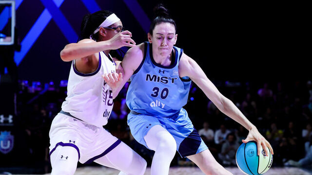 MEDLEY, FLORIDA - JANUARY 17: Breanna Stewart #30 of the Mist controls the ball against Allisha Gray #15 of the Lunar Owls during the second half at The Mediapro Studio on January 17, 2025 in Medley, Florida.