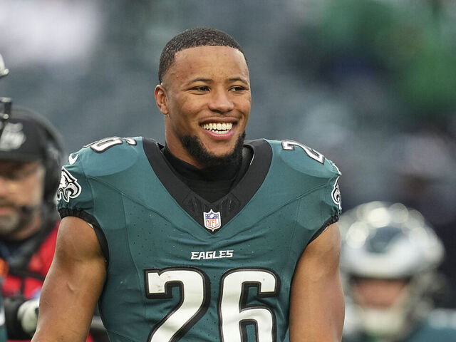 Eagles sign Saquon to 2-year extension reportedly worth $41.2M | theScore.com