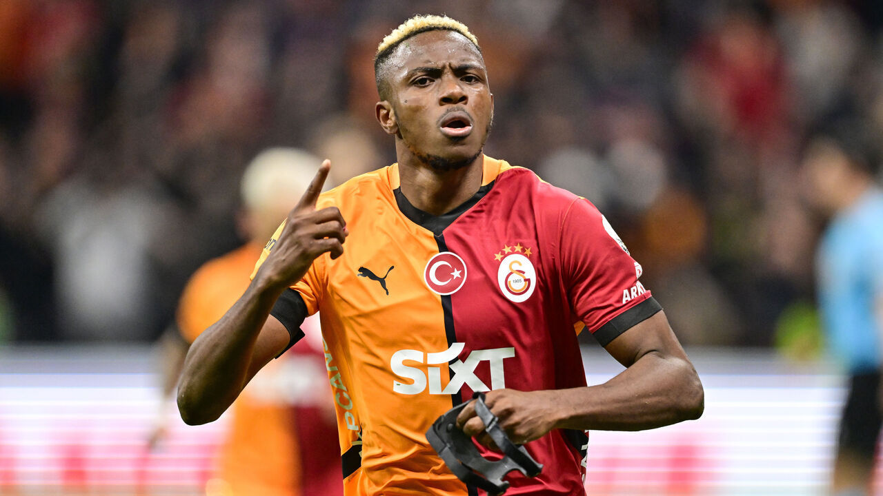 ISTANBUL, TURKIYE - JANUARY 25: Victor Osimhen of Galatasaray celebrates after scoring a goal during the Turkish Super Lig week 21 match between Galatasaray and TUMOSAN Konyaspor at RAMS Park in Istanbul, Turkiye on January 25, 2025.