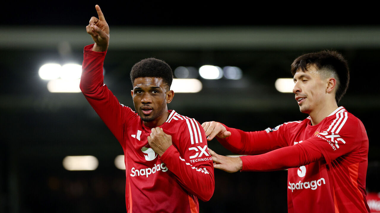 LONDON, ENGLAND - JANUARY 26: Amad Diallo of Manchester United celebrates after scoring a goal, which is later disallowed for offside, following a VAR review during the Premier League match between Fulham FC and Manchester United FC at Craven Cottage on January 26, 2025 in London, England.