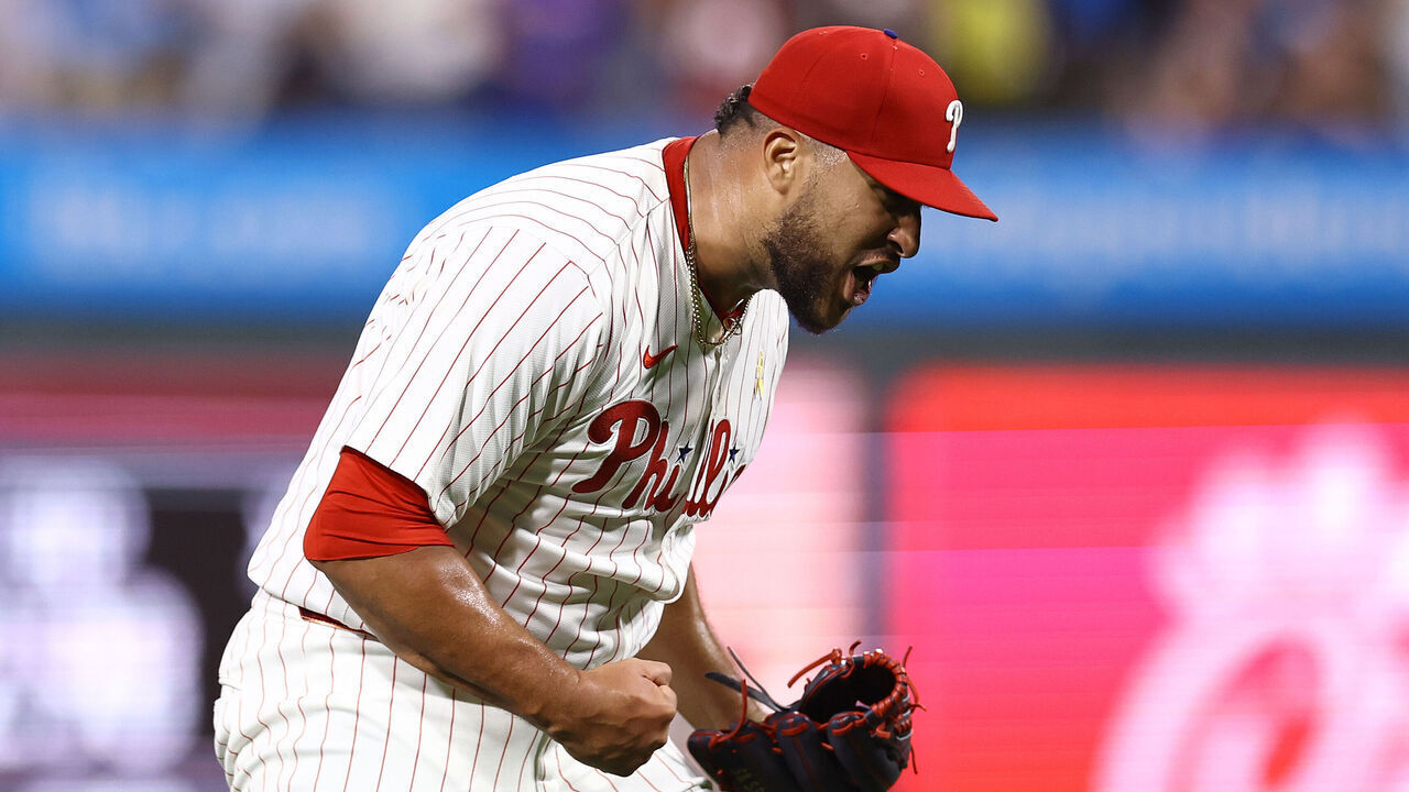 PHILADELPHIA, PENNSYLVANIA - SEPTEMBER 01: Carlos Estévez #53 of the Philadelphia Phillies reacts after pitching during the eleventh inning against the Atlanta Braves at Citizens Bank Park on September 01, 2024 in Philadelphia, Pennsylvania.