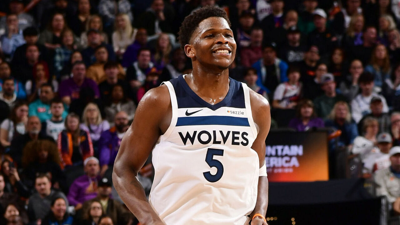 PHOENIX, AZ - JANUARY 29: Anthony Edwards #5 of the Minnesota Timberwolves smiles during the game against the Phoenix Suns on January 29, 2025 at Footprint Center in Phoenix, Arizona. Mandatory Copyright Notice: Copyright 2025 NBAE