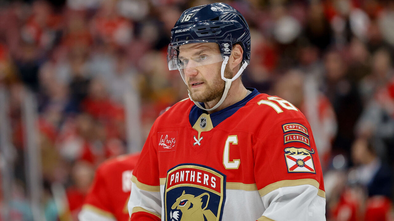 SUNRISE, FL - JANUARY 11: Florida Panthers Center Aleksander Barkov (16) looks on during the NHL game between the Boston Bruins and the Florida Panthers on Saturday January 11, 2025 at Amerant Bank Arena in Sunrise, Fla.