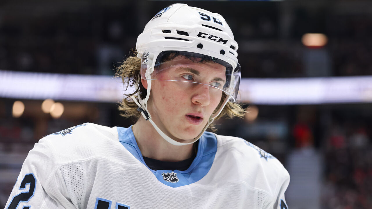 OTTAWA, ON - JANUARY 26: Utah Hockey Club center Logan Cooley (92) after a whistle during third period National Hockey League action between the Utah Hockey Club and Ottawa Senators on January 26, 2025, at Canadian Tire Centre in Ottawa, ON, Canada.