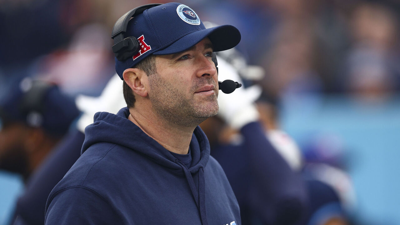 NASHVILLE, TENNESSEE - DECEMBER 15: Head coach Brian Callahan of the Tennessee Titans stands on the sidelines prior to an NFL football game against the Cincinnati Bengals at Nissan Stadium on December 15, 2024 in Nashville, Tennessee.
