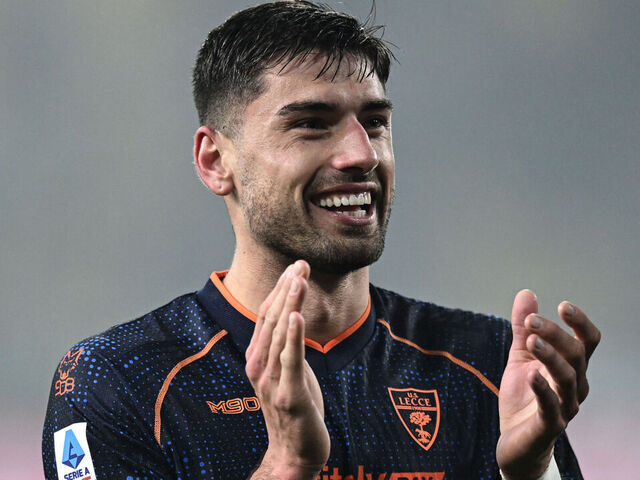 Pierotti double lifts Lecce past Parma, out of relegation | theScore Pierotti double lifts Lecce past Parma, out of relegation | theScore