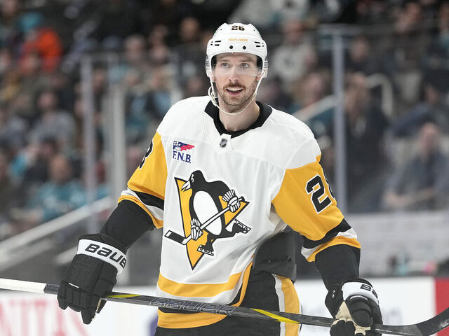 SAN JOSE, CALIFORNIA - JANUARY 27: Marcus Pettersson #28 of the Pittsburgh Penguins looks on against the San Jose Sharks during the third period of an NHL hockey game at SAP Center on January 27, 2025 in San Jose, California.