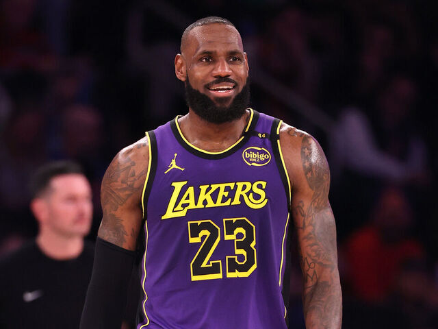 NEW YORK, NEW YORK - FEBRUARY 01: LeBron James #23 of the Los Angeles Lakers in action against the New York Knicks during their game at Madison Square Garden on February 01, 2025 in New York City. User expressly acknowledges and agrees that, by downloading and or using this photograph, User is consenting to the terms and conditions of the Getty Images License Agreement.