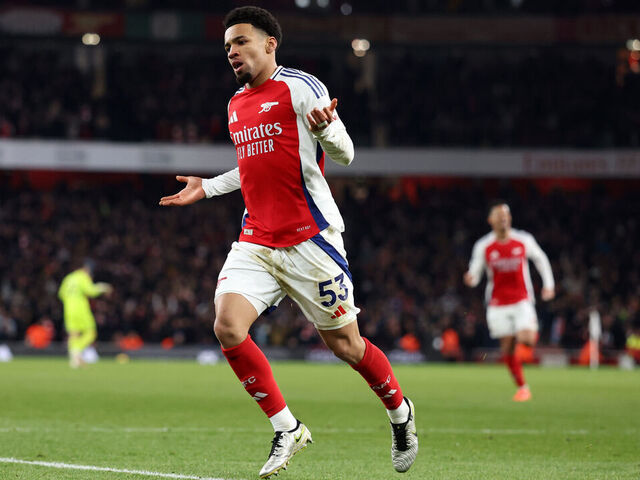 Arsenal's Nwaneri loaned to Borussia Dortmund on deadline