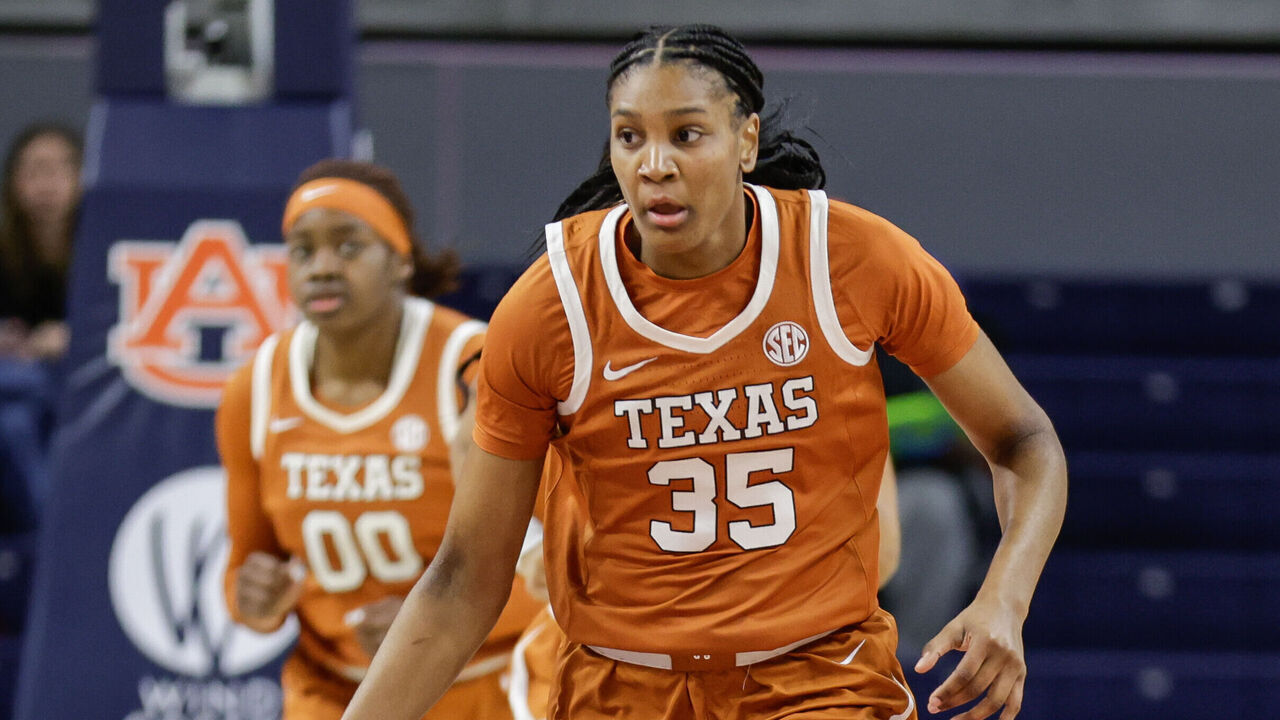 AUBURN, ALABAMA - JANUARY 16: Madison Booker #35 of the Texas Longhorns dribbles the ball during the first half against the Auburn Tigers at Neville Arena on January 16, 2025 in Auburn, Alabama.