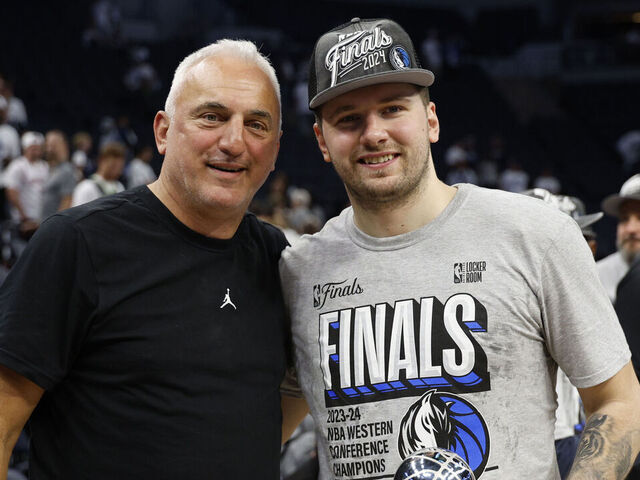 Doncic's dad blasts Mavs for 'hypocrisy' and 'secrecy' about trade | theScore.com