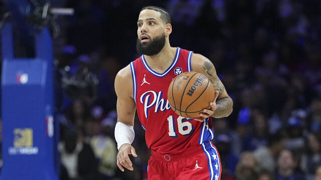 PHILADELPHIA, PENNSYLVANIA - JANUARY 10: Caleb Martin #16 of the Philadelphia 76ers dribbles the ball against the New Orleans Pelicans at the Wells Fargo Center on January 10, 2025 in Philadelphia, Pennsylvania. The Pelicans defeated the 76ers 123-115. NOTE TO USER: User expressly acknowledges and agrees that, by downloading and/or using this photograph, user is consenting to the terms and conditions of the Getty Images License Agreement.