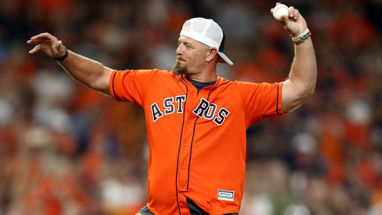 HOUSTON, TEXAS - OCTOBER 05: Billy Wagner throws out the first pitch before Game 2 of the ALDS between the Tampa Bay Rays and the Houston Astros at Minute Maid Park on October 05, 2019 in Houston, Texas.