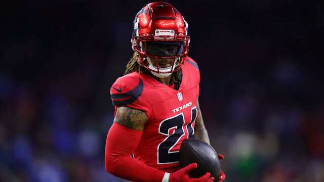 HOUSTON, TEXAS - NOVEMBER 10: Derek Stingley Jr. #24 of the Houston Texans warms up prior to a game against the Detroit Lions at NRG Stadium on November 10, 2024 in Houston, Texas.