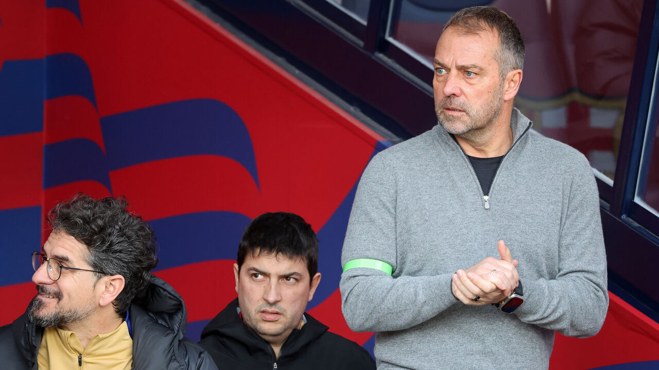Hansi Flick coaches during the match between FC Barcelona and Deportivo Alaves, corresponding to week 22 of LaLiga EA Sports, at the Lluis Companys Stadium in Barcelona, Spain, on February 2, 2025.