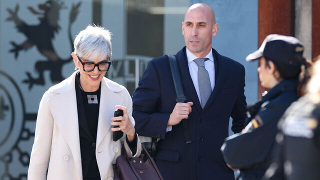 MADRID, SPAIN - FEBRUARY 04: Luis Rubiales and his lawyer Olga Tubau leaves the Audiencia Nacional on February 04, 2025 in Madrid, Spain.