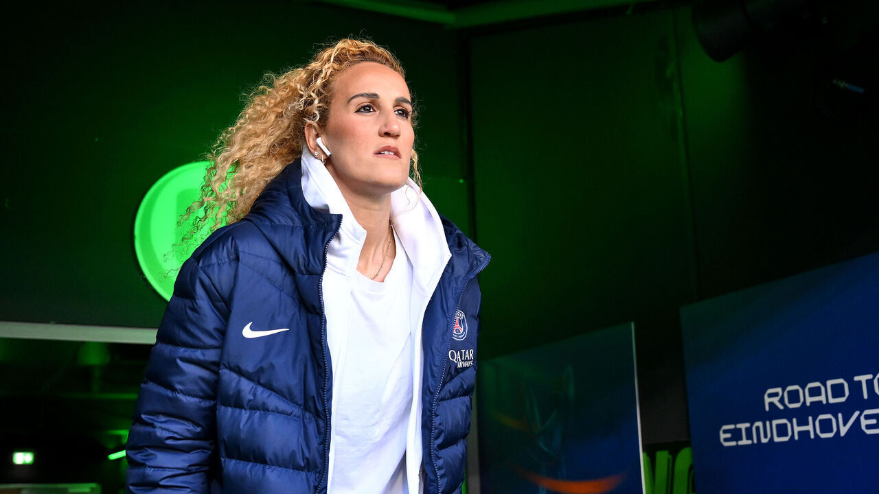 WOLFSBURG, GERMANY - MARCH 30: Kheira Hamraoui of Paris Saint-Germain arrives at the stadium prior to the UEFA Women's Champions League quarter-final 2nd leg match between VfL Wolfsburg and Paris Saint-Germain at Volkswagen Arena on March 30, 2023 in Wolfsburg, Germany.