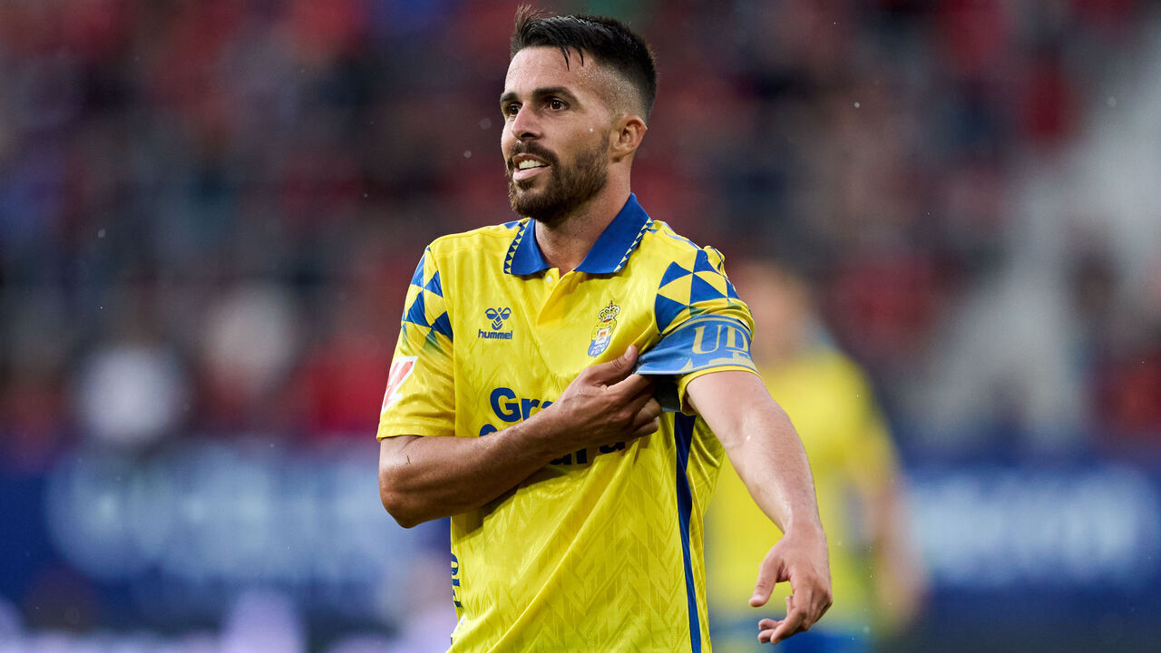 PAMPLONA, SPAIN - SEPTEMBER 21: Kirian Rodriguez of UD Las Palmas reacts during the LaLiga match between CA Osasuna and UD Las Palmas at Estadio El Sadar on September 21, 2024 in Pamplona, Spain.