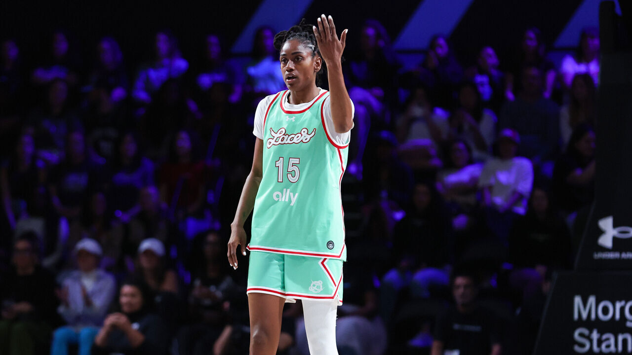 MEDLEY, FLORIDA - JANUARY 31: Tiffany Hayes #15 of the Laces reacts during the first quarter of the game against the Lunar Owls at Wayfair Arena on January 31, 2025 in Medley, Florida.