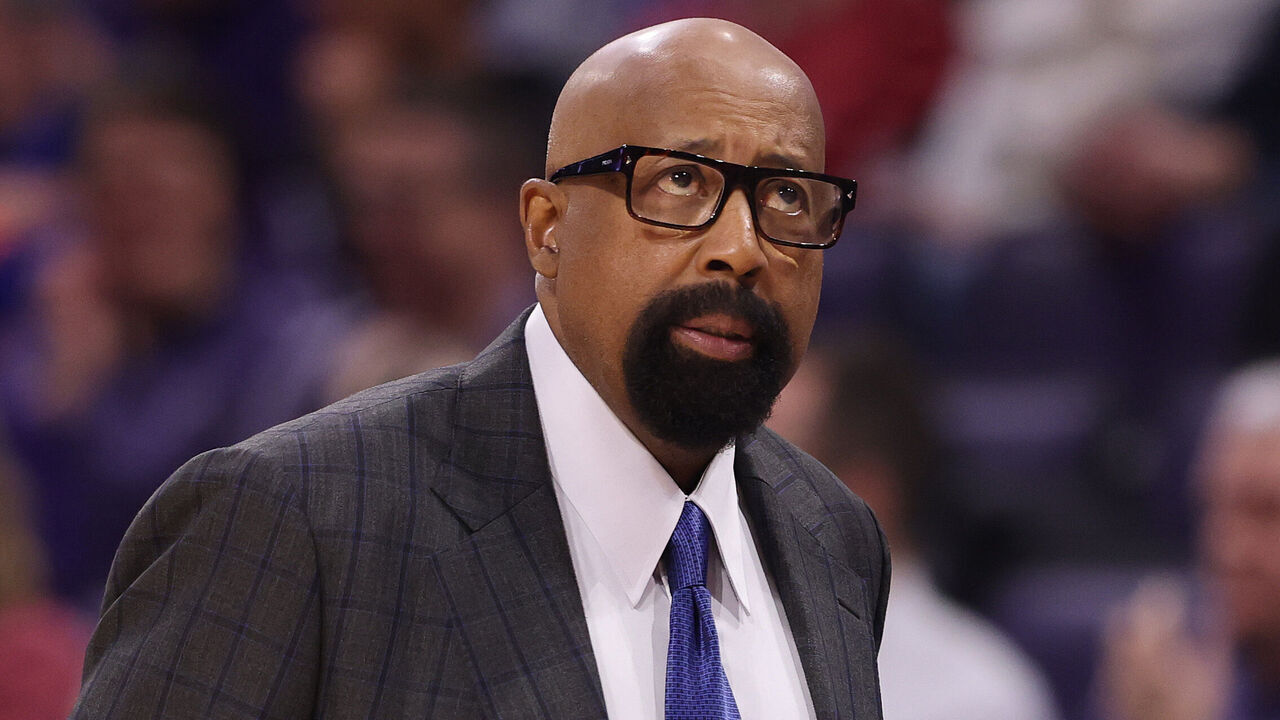 EVANSTON, ILLINOIS - JANUARY 22: Head coach Mike Woodson of the Indiana Hoosiers reacts against the Northwestern Wildcats during the first half at Welsh-Ryan Arena on January 22, 2025 in Evanston, Illinois.