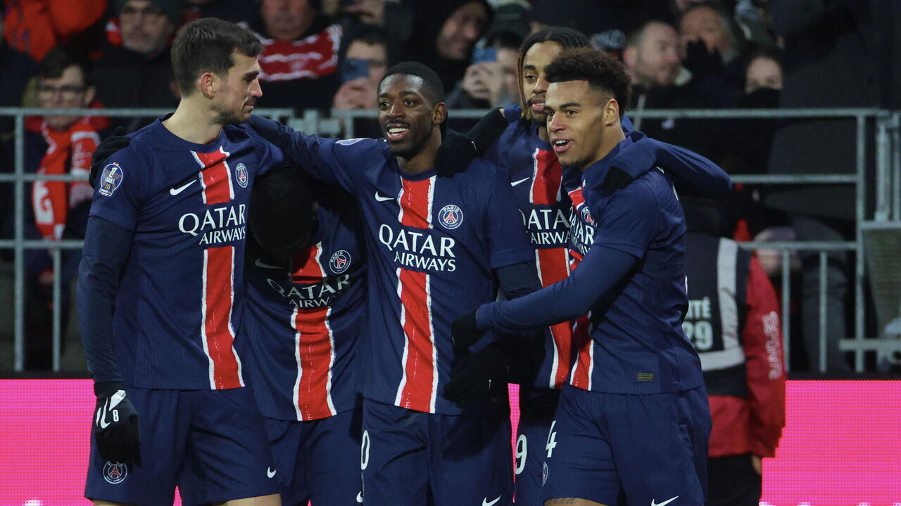 BREST, FRANCE - FEBRUARY 01: Ousmane Dembele #10 of Paris Saint-Germain celebrate his third goal with Nuno Mendes, Desiré Doué, Bradley Barcola and Fabian Ruiz during the Ligue 1 McDonald's match between Stade Brestois 29 and Paris Saint-Germain at Stade Francis Le Blé on February 01, 2025 in Brest, France.