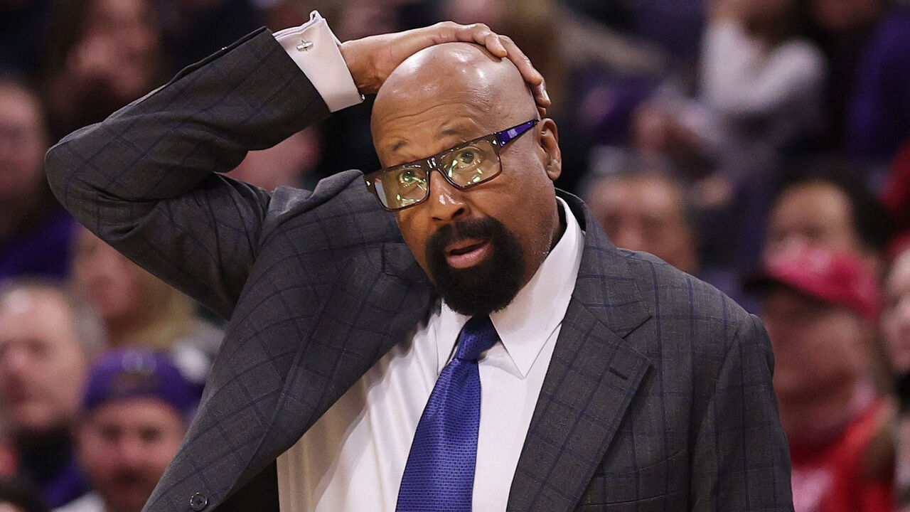 EVANSTON, ILLINOIS - JANUARY 22: Head coach Mike Woodson of the Indiana Hoosiers reacts against the Northwestern Wildcats during the second half at Welsh-Ryan Arena on January 22, 2025 in Evanston, Illinois.
