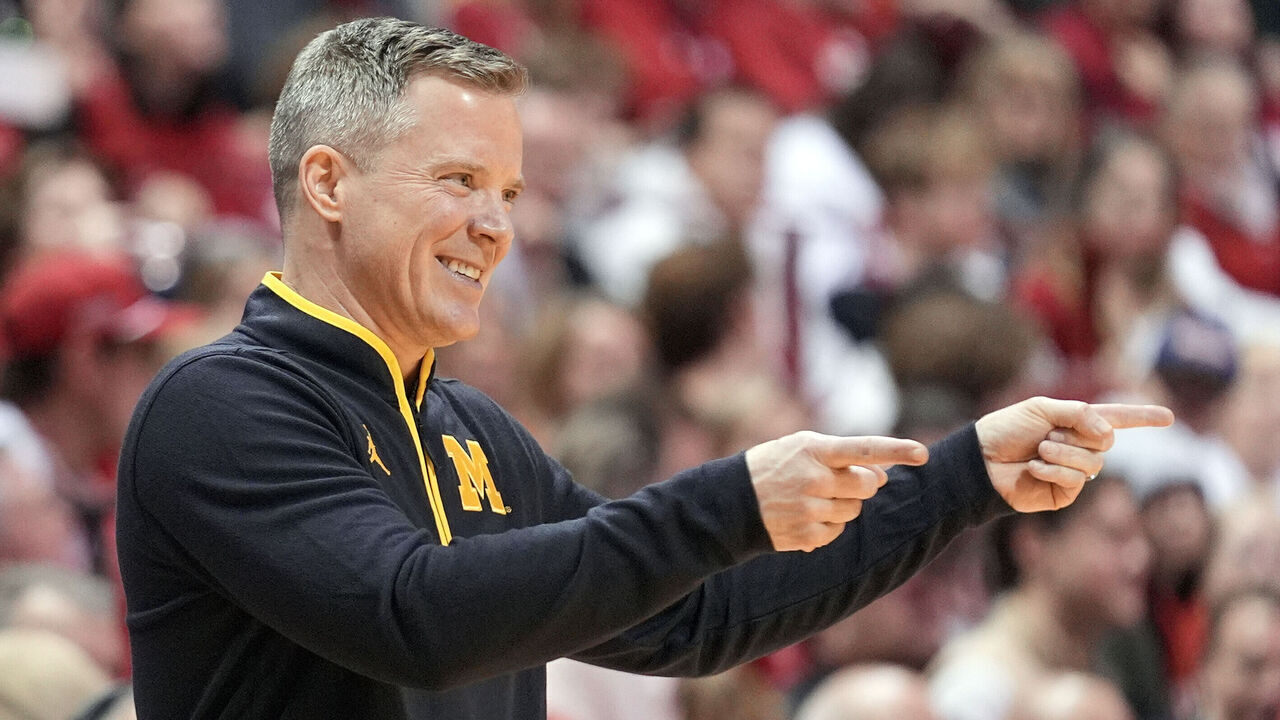 BLOOMINGTON, IN - FEBRUARY 08: Michigan Wolverines head coach Dusty May reacts during a college basketball game against the Indiana Hoosiers on February 08, 2025 at Simon Skjodt Assembly Hall in Bloomington, Indiana.