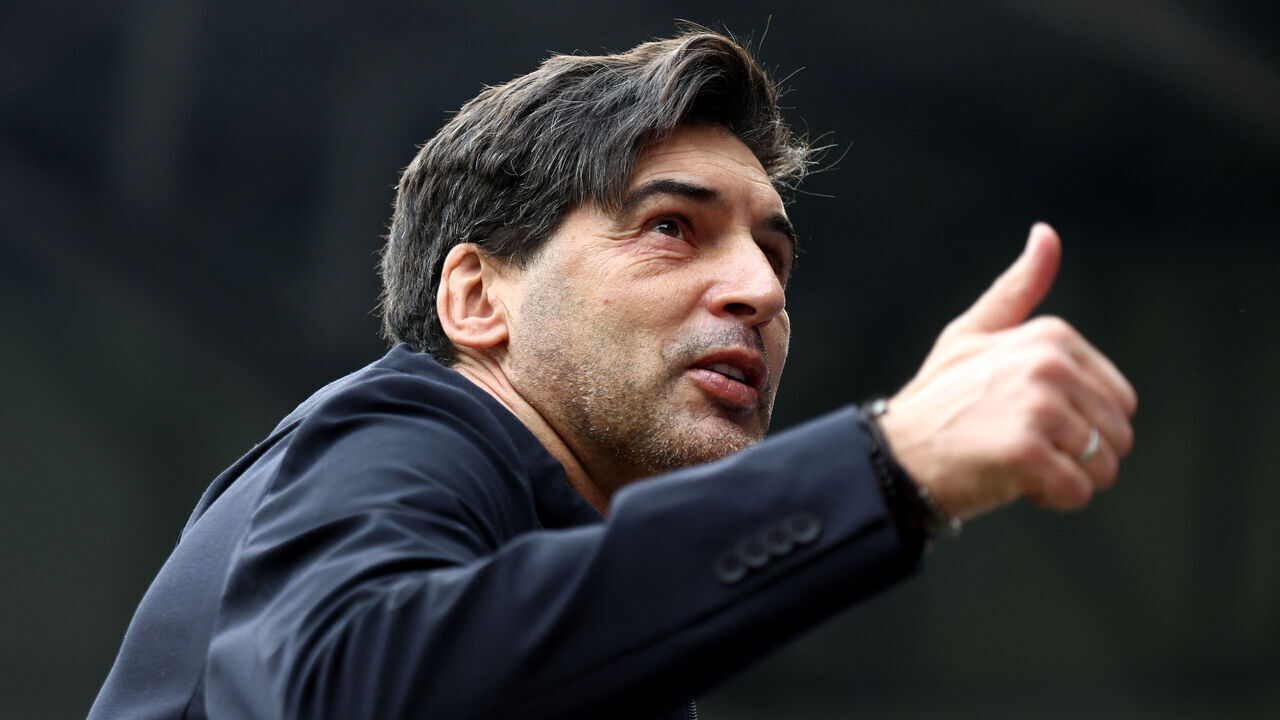 Lyon's Portuguese head coach Paulo Fonseca gives a thumbs up prior to the French L1 football match between Olympique Lyonnais (OL) and Stade de Reims at the Parc Olympique Lyonnais in Decines-Charpieu, central-eastern France on February 9, 2025.