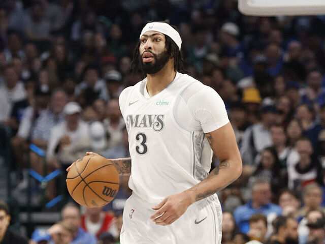 DALLAS, TX - FEBRUARY 8: Anthony Davis #3 of the Dallas Mavericks dribbles the ball during the game against the Houston Rockets on February 8, 2025 at American Airlines Center in Dallas, Texas. Mandatory Copyright Notice: Copyright 2025 NBAE
