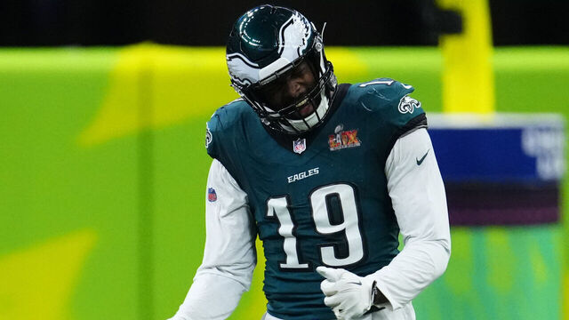 NEW ORLEANS, LA - FEBRUARY 09: Josh Sweat #19 of the Philadelphia Eagles reacts against the Kansas City Chiefs during Super Bowl LIX at Caesars Superdome on February 9, 2025 in New Orleans, Louisiana.