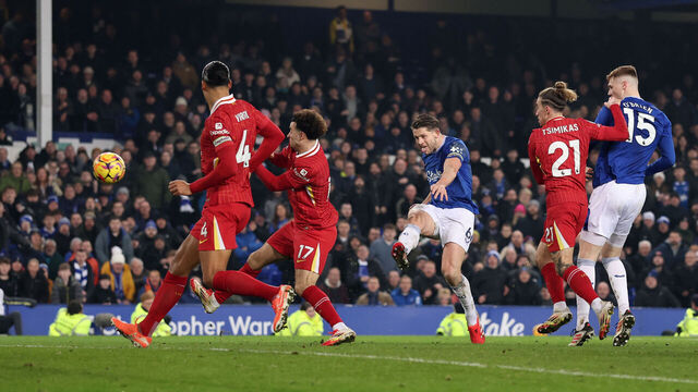 LIVERPOOL, ENGLAND - FEBRUARY 12: James Tarkowski of Everton scores his team's second goal during the Premier League match between Everton FC and Liverpool FC at Goodison Park on February 12, 2025 in Liverpool, England.