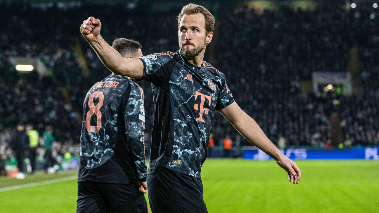 GLASGOW, SCOTLAND - FEBRUARY 12: Bayern Munich's Harry Kane celebrates after scoring to make it 2-0 during the UEFA Champions League 2024/25 League Knockout Play-off first leg match between Celtic and FC Bayern Munich at Celtic Park, on February 12, 2025, in Glasgow, Scotland.