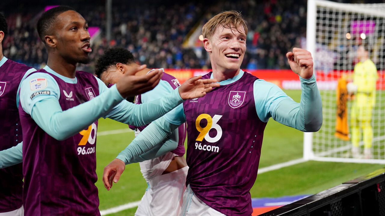Burnley's Zian Flemming celebrates scoring their side's second goal of the game during the Sky Bet Championship match at Turf Moor, Burnley. Picture date: Wednesday February 12, 2025.