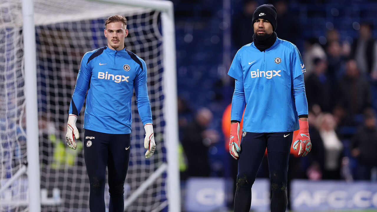 LONDON, ENGLAND - FEBRUARY 03: Robert Sanchez, right, and Filip Jorgensen of Chelsea in the warm-up before the Premier League match between Chelsea FC and West Ham United FC at Stamford Bridge on February 03, 2025 in London, England.