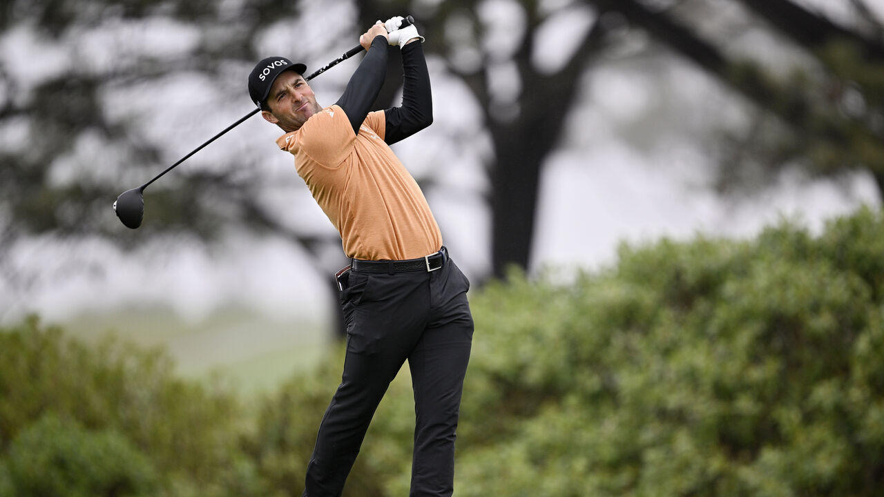 LA JOLLA, CALIFORNIA - FEBRUARY 13: Denny McCarthy of the United States plays his shot from the fifth tee during the first round of The Genesis Invitational 2025 at Torrey Pines Golf Course on February 13, 2025 in La Jolla, California.