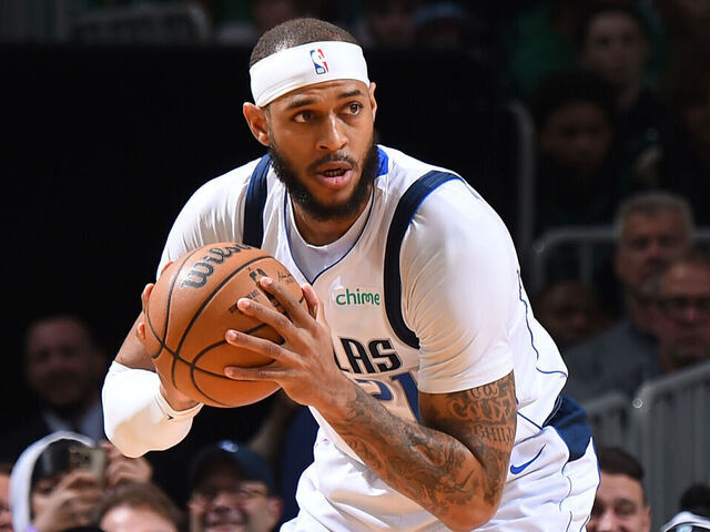 BOSTON, MA - FEBRUARY 6: Daniel Gafford #21 of the Dallas Mavericks handles the ball during the game against the Boston Celtics on February 6, 2025 at TD Garden in Boston, Massachusetts. NOTE TO USER: User expressly acknowledges and agrees that, by downloading and/or using this Photograph, user is consenting to the terms and conditions of the Getty Images License Agreement. Mandatory Copyright Notice: Copyright 2025 NBAE